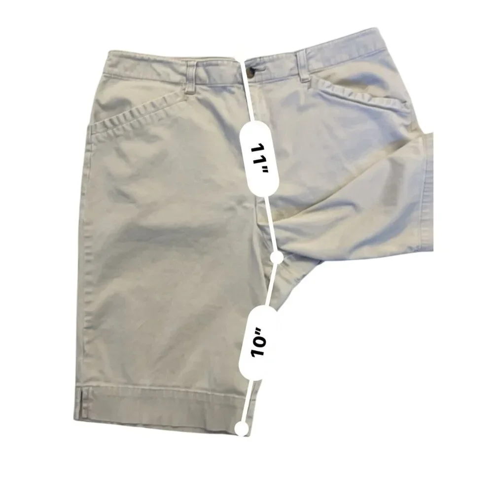 White Stag Beige/Tan Khaki Bermuda Women's Shorts Size 12 Cotton Stretch